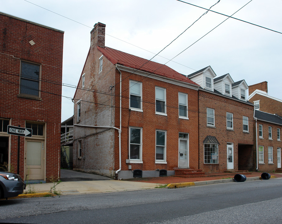 360 W Patrick St in Frederick, MD - Building Photo