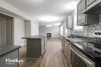 6250 Twyckenham Dr in Indianapolis, IN - Building Photo - Building Photo