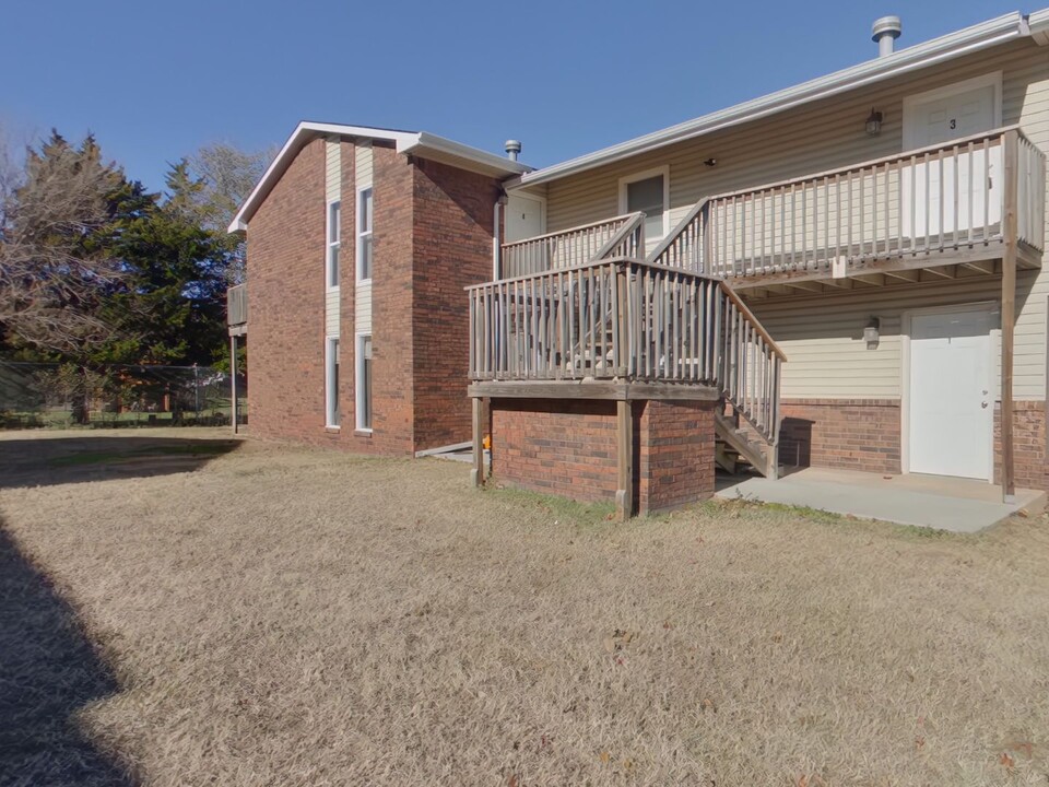 215 Brunswick St in Wichita, KS - Foto de edificio