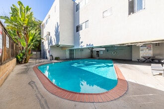 Chevy Chase Terrace in Glendale, CA - Foto de edificio - Building Photo