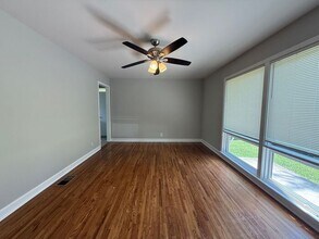 256 Willow Ln in Nashville, TN - Building Photo - Building Photo