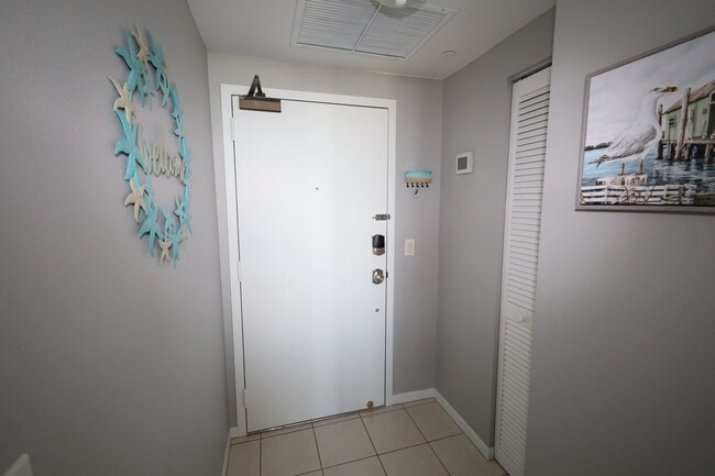 58 N Collier Blvd in Marco Island, FL - Building Photo - Building Photo