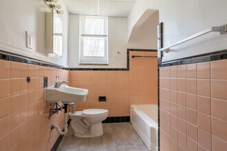 Brookhaven Apartments in Detroit, MI - Building Photo - Interior Photo