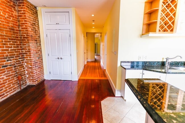 116 Perkins St, Unit 2