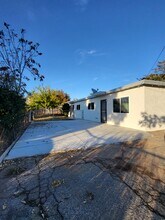 34852 Avenue B in Yucaipa, CA - Foto de edificio - Building Photo
