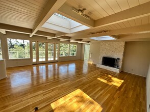 3300 7th Pl in Carmel By The Sea, CA - Building Photo - Building Photo