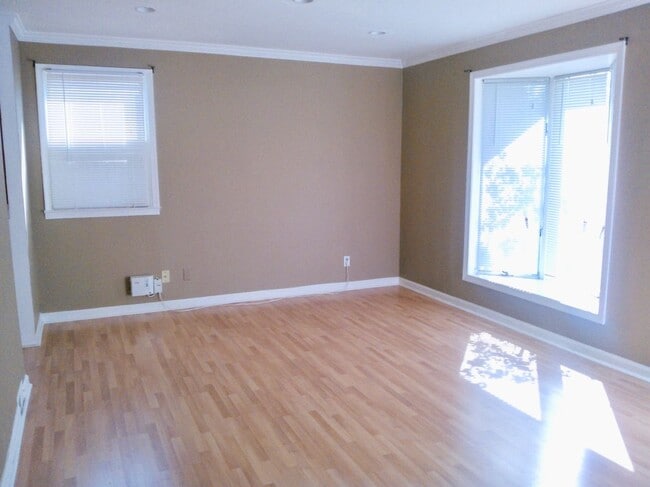 4912 Upland Dr in Alexandria, VA - Foto de edificio - Building Photo