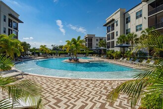 8936 Williams Cir in Naples, FL - Building Photo - Building Photo