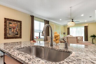 220 SE Via Visconti in Port St. Lucie, FL - Building Photo - Building Photo