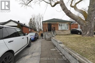 50 Fraserton Crescent in Toronto, ON - Building Photo