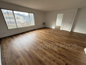 139 Heidel Rd in Thiensville, WI - Building Photo - Building Photo