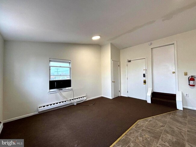 117 N Black Horse Pike in Gloucester Township, NJ - Building Photo - Building Photo