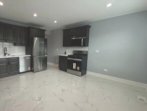2702 S Union Ave in Chicago, IL - Building Photo - Building Photo