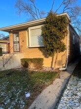 9241 S Emerald Ave in Chicago, IL - Building Photo - Building Photo