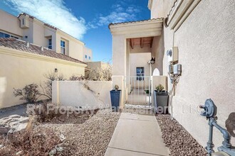 3233 Renaissance Dr SE in Rio Rancho, NM - Building Photo - Building Photo