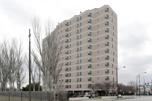 Lawndale Terrace in Chicago, IL - Building Photo - Building Photo