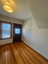 29 Frederick Ave, Unit 1 in Medford, MA - Building Photo - Building Photo