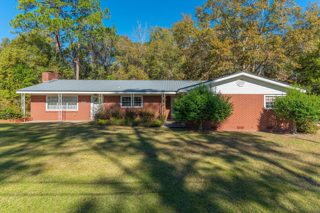 194 Oaklawn Square in Defuniak Springs, FL - Building Photo