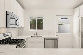 1104 Hingham Ln in Ventura, CA - Building Photo - Building Photo