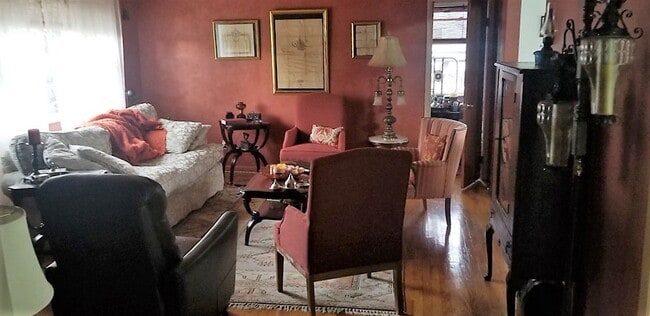 412 Commercial Ave in Cliffside Park, NJ - Building Photo - Building Photo