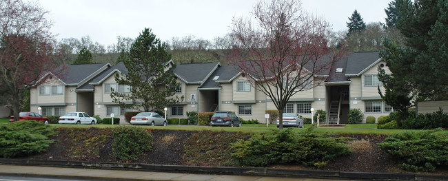 Oakridge Apartments in Roseburg, OR - Foto de edificio - Building Photo