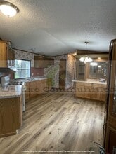 206 York Dr in Middlebury, IN - Building Photo - Building Photo