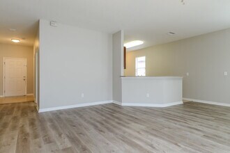 567 19th St NW in Ruskin, FL - Building Photo - Building Photo