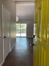 6109 Glen Meadow Dr in Austin, TX - Building Photo - Building Photo