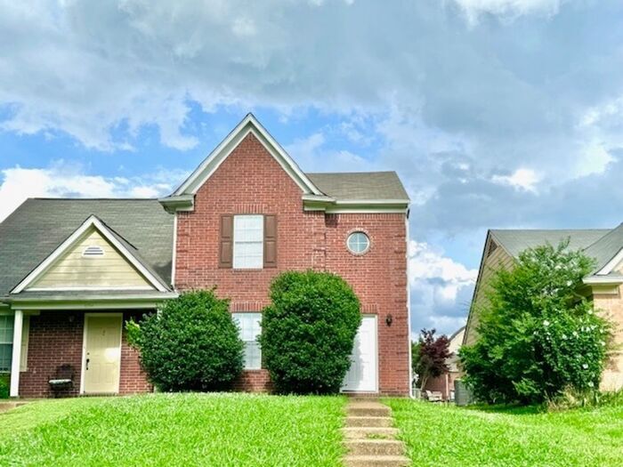 1090 Whitten Rd in Memphis, TN - Foto de edificio