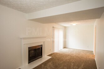 1838 Keystone Lakes Dr in Indianapolis, IN - Building Photo - Building Photo