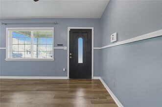 758 42nd Ave NE in St. Petersburg, FL - Building Photo - Building Photo