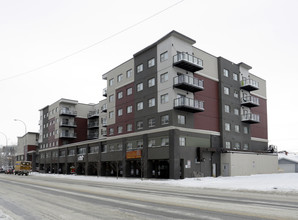 432-468 14th St NW in Calgary, AB - Building Photo - Building Photo