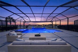 20060 Hartford Blvd in Estero, FL - Foto de edificio - Building Photo