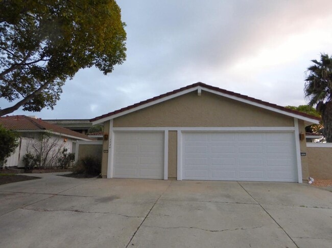 property at 1722 Clear Lake Ave
