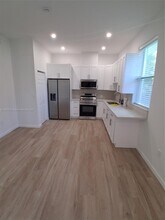 4921 SW 164th Terrace in Southwest Ranches, FL - Building Photo - Building Photo