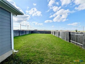 239 Wild Wind Cv in Jarrell, TX - Building Photo - Building Photo