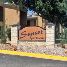 Sunset Apartments in San Angelo, TX - Building Photo - Building Photo