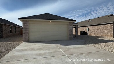 7712 Date Ave in Lubbock, TX - Building Photo - Building Photo