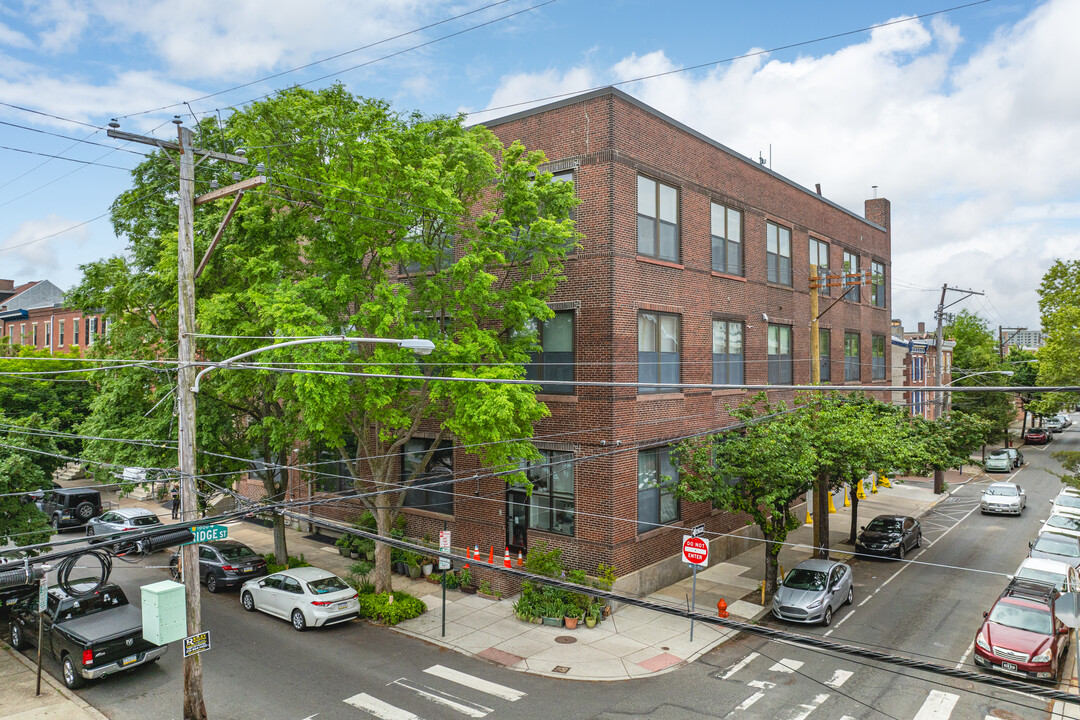 Artist Lofts in Philadelphia, PA - Building Photo