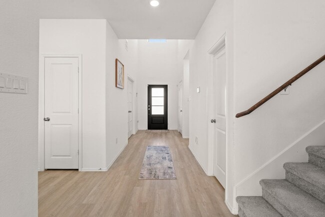 property at 5026 Lavaridge Dr