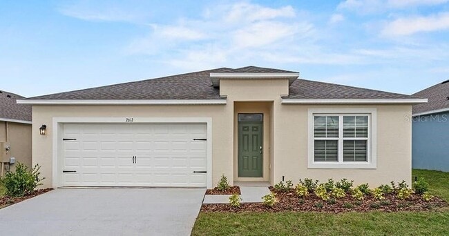 2429 Maidens Bluff Ave in Davenport, FL - Foto de edificio - Building Photo