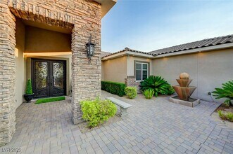 5595 El Camino Rd in Las Vegas, NV - Building Photo - Building Photo