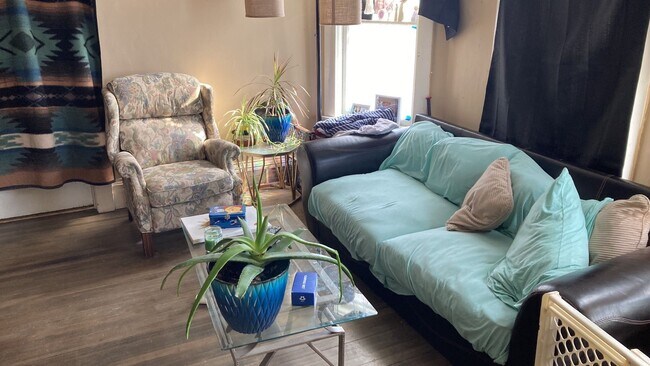 834 S 3rd Ave-Unit -Upper in Wausau, WI - Building Photo - Building Photo