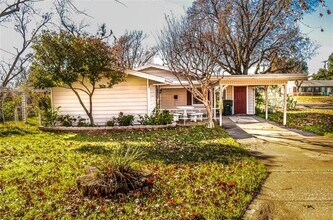 2120 N Alexander St in Sherman, TX - Building Photo - Building Photo