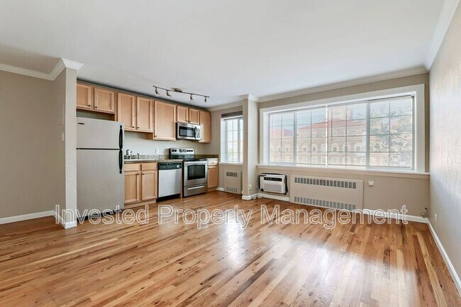 property at 1450 Albion St
