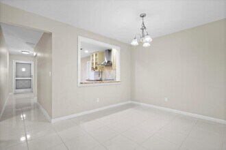 11888 Suellen Cir in Wellington, FL - Building Photo - Building Photo