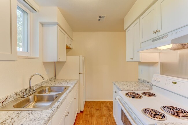 Creekside At Amherst Apartments