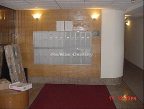 16 Elmer St-Unit -304 in Cambridge, MA - Building Photo - Building Photo