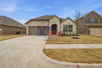 1253 Beltway Ln in Granbury, TX - Building Photo - Building Photo