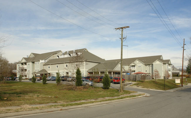 McCray Court Senior Living in Roanoke, VA - Building Photo - Building Photo